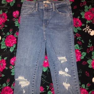 Levi’s skinny jeans